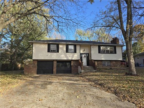 1502 S Main St, Clinton, MO, 64735-2848 | Card Image