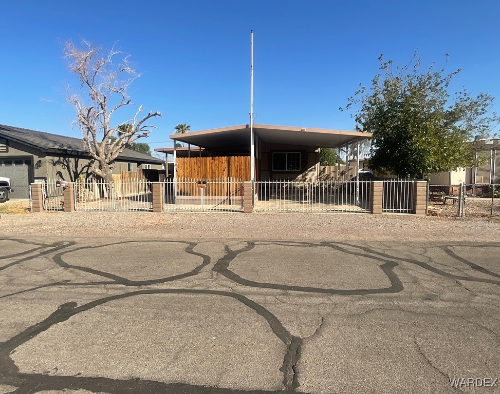 Cyprus Ln, Bullhead City, AZ 86442