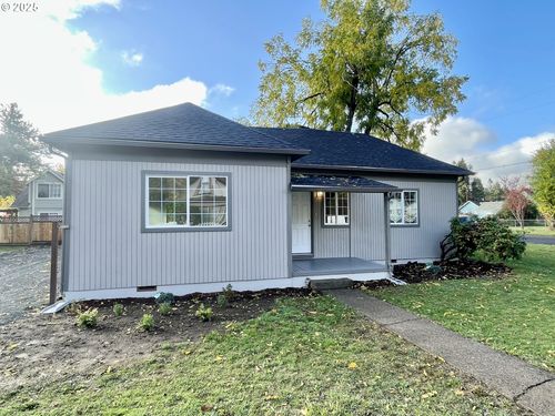 1039 Chestnut Ave, Cottage Grove, OR, 97424-1529 | Card Image