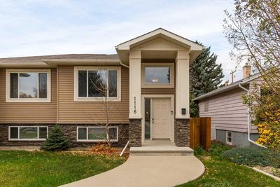 1116 13 St S, Home with 3 bedrooms, 1 bathrooms and 2 parking in Lethbridge AB | Image 1