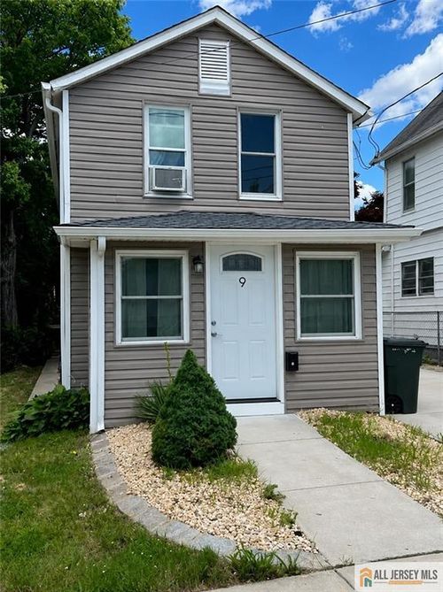 9 Bright St, South River, NJ, 08882-1147 | Card Image