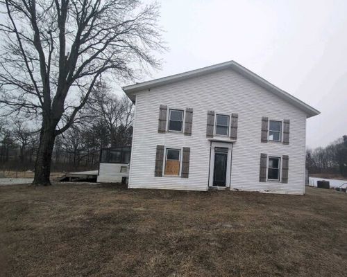 714 County Line Rd E, Sparland, IL, 61565-9810 | Card Image