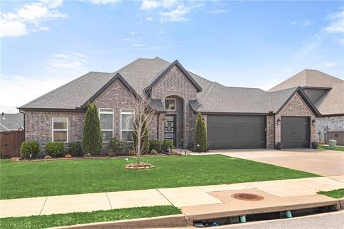 120 Bequette Ln, Centerton, AR, 72719-5038 | Card Image