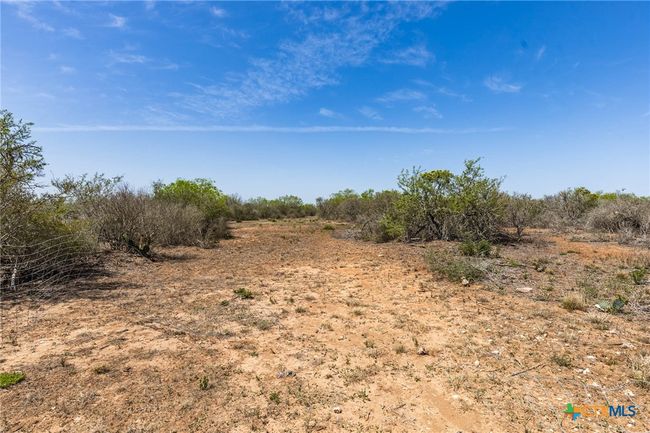 1426 S Dr E.E. Dunlap Hwy, House other with 3 bedrooms, 2 bathrooms and null parking in San Diego TX | Image 6