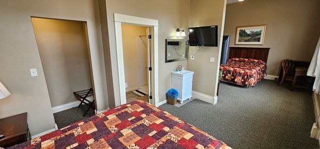 102 Elkader St, Home with 0 bedrooms, 0 bathrooms and null parking in Strawberry Point IA | Image 31
