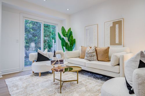 77 Karma Rd, Unionville, ON, L3R4S8 | Card Image