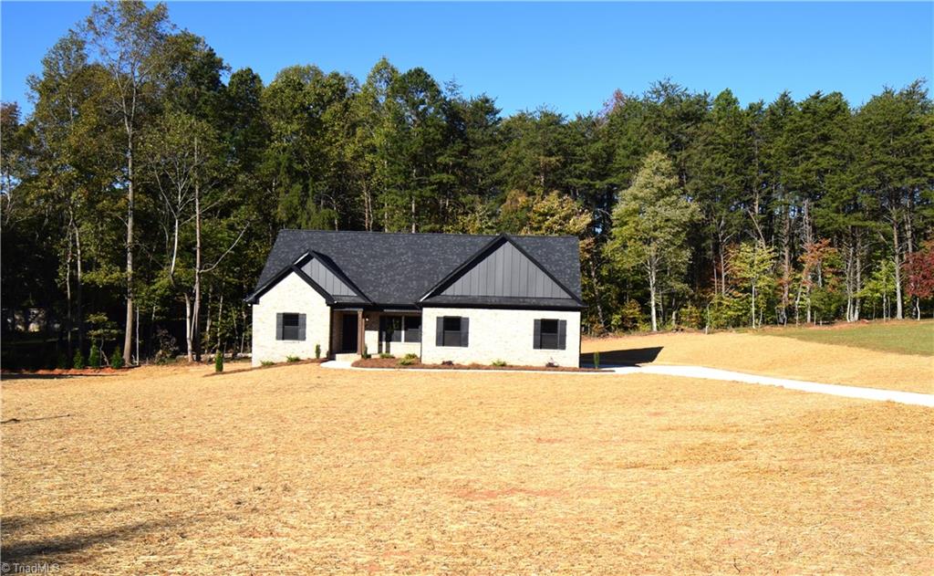 Creek Farm Rd, Tobaccoville, NC 27050