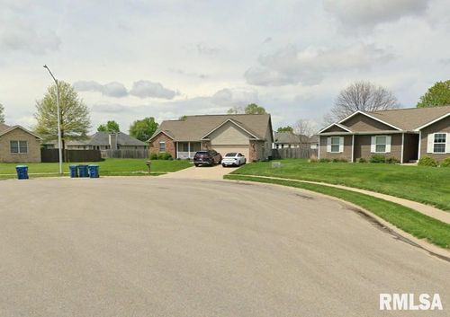 235 Possum Pass Ct, Sherman, IL, 62684-9467 | Card Image