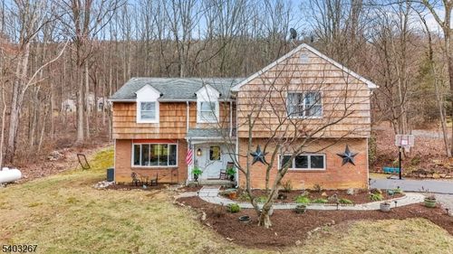 158 Kings Hwy, Long Valley, NJ, 07853-3429 | Card Image