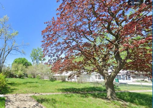 2215 Harmon St, Ypsilanti, MI, 48198-8122 | Card Image