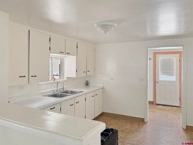 135 4 Th St, House other with 2 bedrooms, 1 bathrooms and null parking in Hotchkiss CO | Image 11