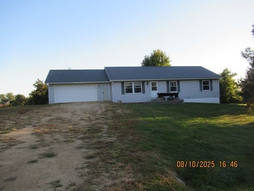 303 W Broadway St, Stanwood, IA, 52337-9678 | Card Image