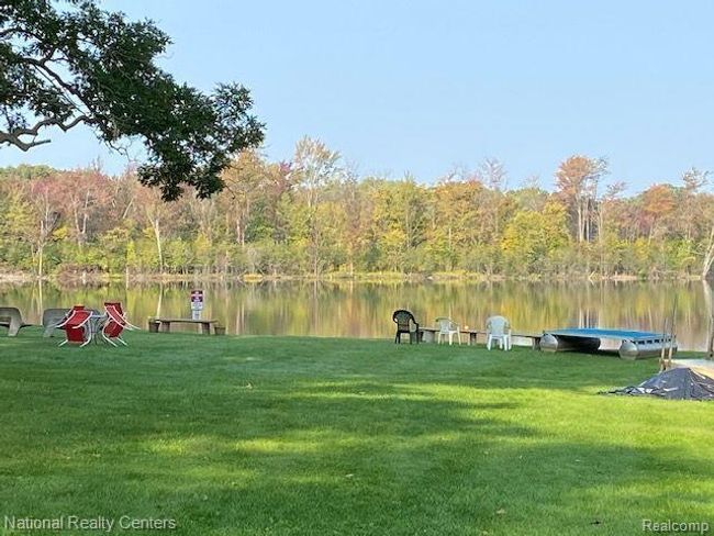 3 - 11987 Shenandoah Dr, Home with 2 bedrooms, 2 bathrooms and null parking in South Lyon MI | Image 42