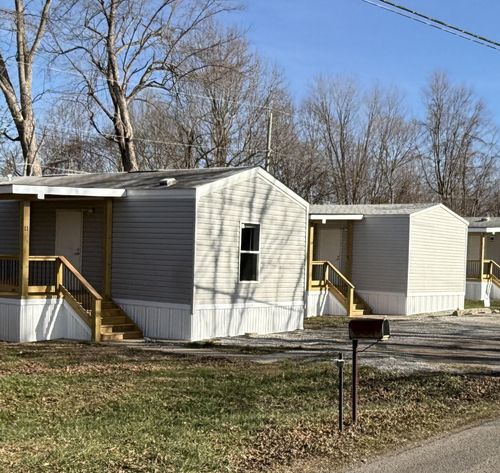 1087 Hill St, Radcliff, KY, 40160-9565 | Card Image