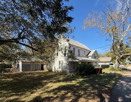 125 N Washington St, Farmersville, TX, 75442-2215 | Card Image