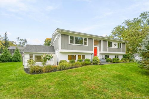 152 California Rd, Yorktown Heights, NY, 10598-4949 | Card Image
