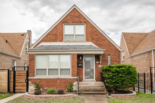 8314 S Calumet Avenue, Chicago, IL, 60619 | Card Image
