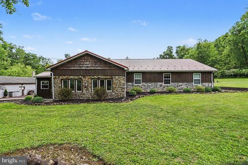 1100 S York Rd, DILLSBURG, PA, 17019-9594 | Card Image