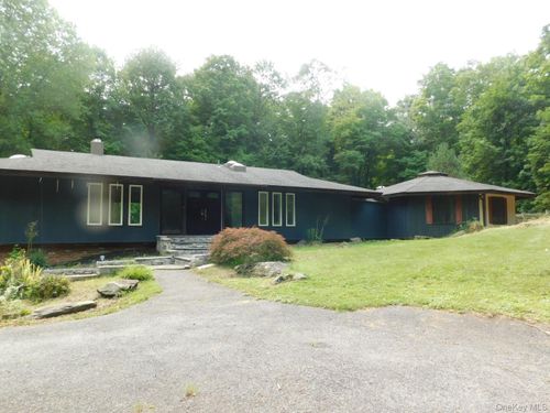46 Mac Farlane Rd, Wappingers Falls, NY, 12590-4948 | Card Image