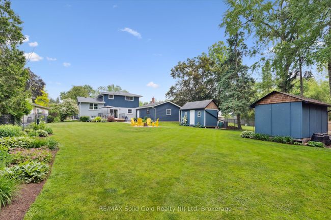 125 Macgregor Cres, House other with 3 bedrooms, 2 bathrooms and 5 parking in Waterloo ON | Image 38