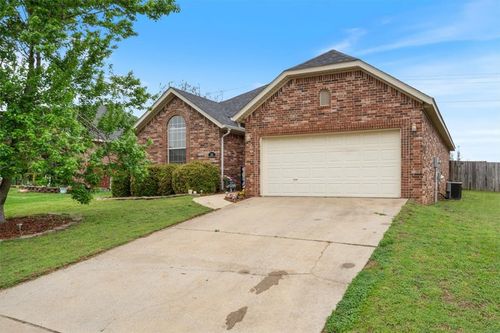 203 W Necessary Drive, Rogers, AR, 72758 | Card Image