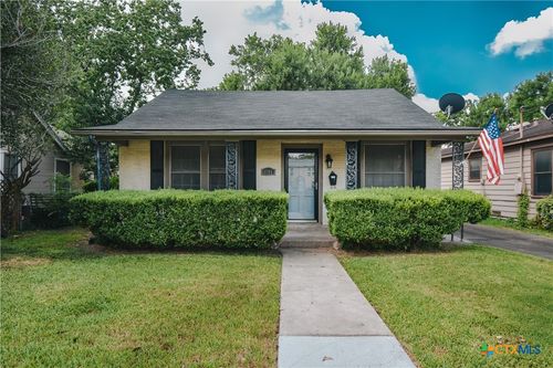 1705 E Power Avenue, Victoria, TX, 77901 | Card Image