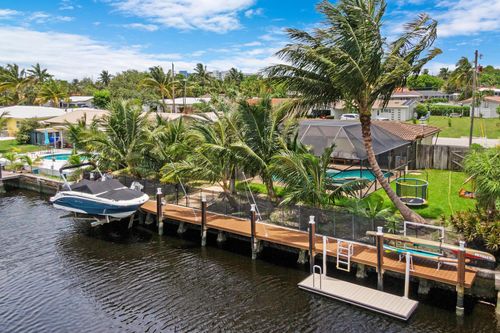 1824 Sw 4th Ave, Pompano Beach, FL, 33060-9038 | Card Image