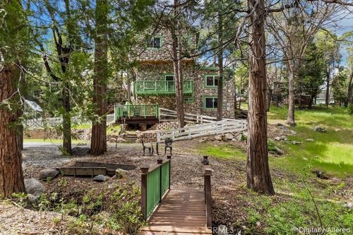 27538 Meadow Dr, Lake Arrowhead, CA, 92352 | Card Image