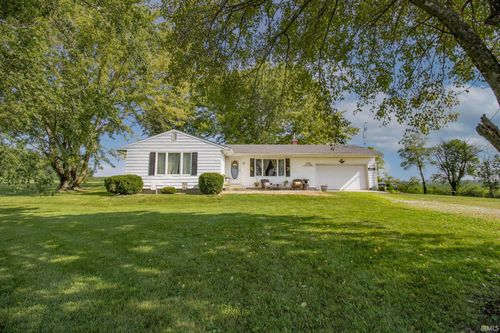 3224 E Union City Pike, Winchester, IN, 47394-9215 | Card Image