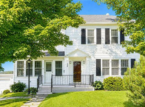 192 Main Street, Van Buren, ME, 04785 | Card Image