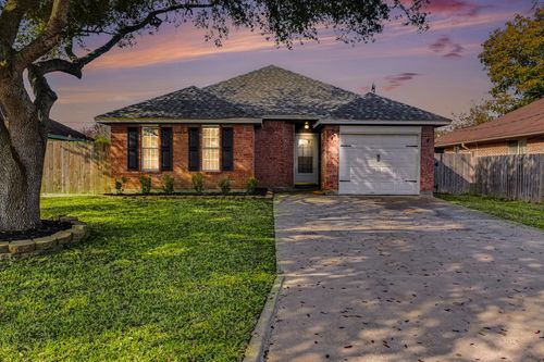 2705 Clara Ln, Texas City, TX, 77590-8805 | Card Image