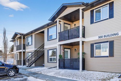 302-8 Bayside Pl, Strathmore, AB, T1P0E1 | Card Image