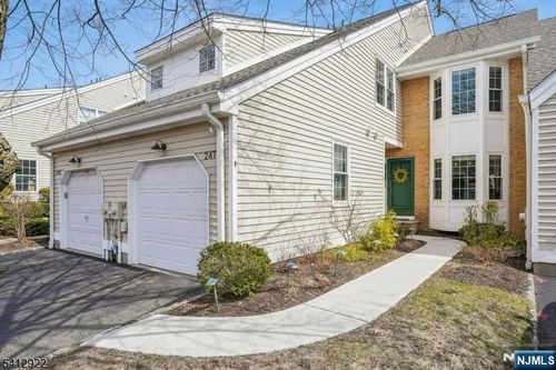 247 Crescenzi Ct, West Orange, NJ, 07052-4137 | Card Image