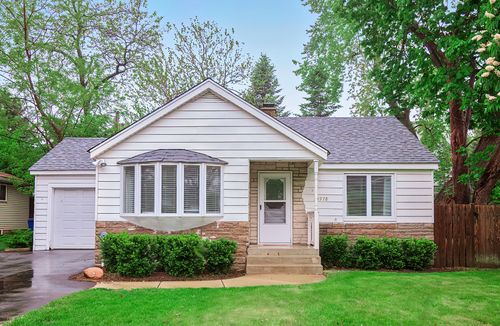 33978 N Lake Rd, Grayslake, IL, 60030-1737 | Card Image