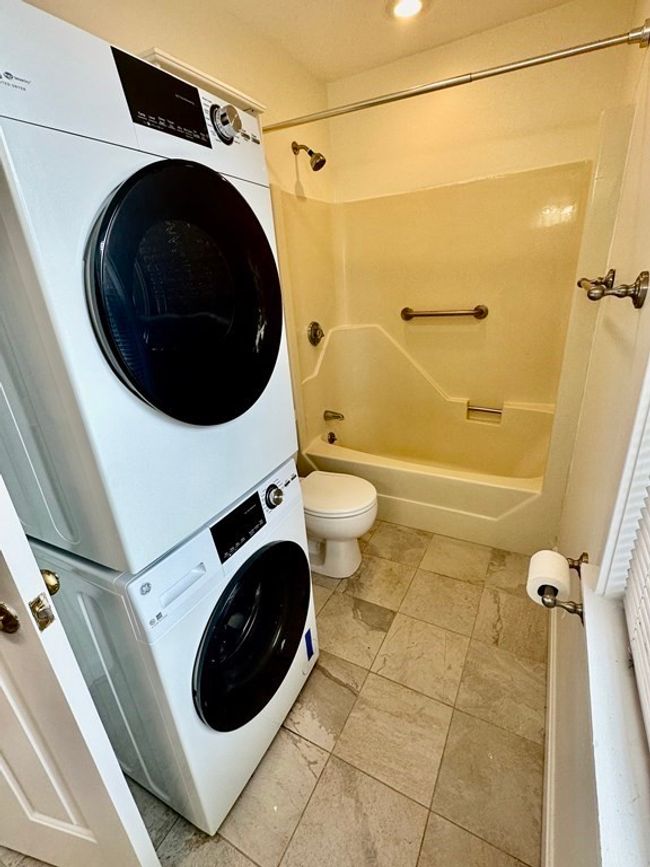 WGARAGE - 11 Spinnaker Hill Ln, Condo with 1 bedrooms, 1 bathrooms and 2 parking in Hull MA | Image 26