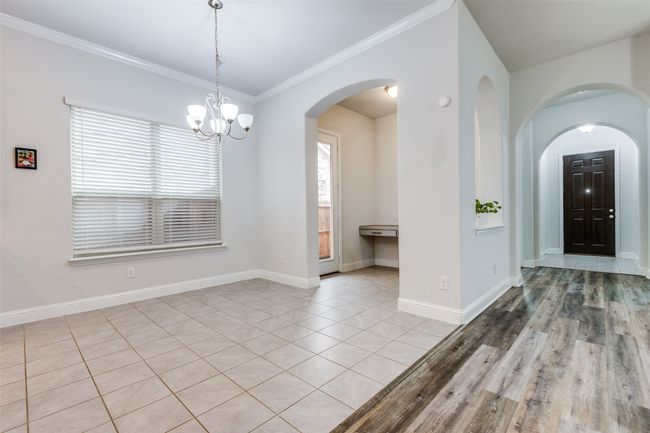 5701 Acoma Ln, House other with 3 bedrooms, 2 bathrooms and null parking in McKinney TX | Image 5