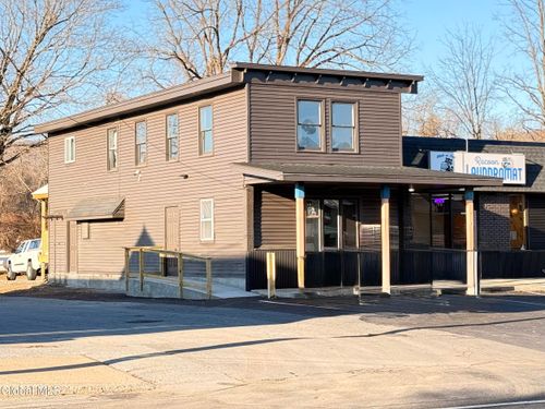 uppr-upper-92 Main St, Corinth, NY, 12822-1009 | Card Image