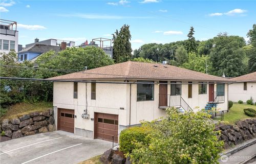 1701 19th Ave S, Seattle, WA, 98144-4401 | Card Image