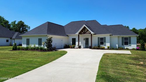 178 Harrell Rd, Pelahatchie, MS, 39145-4044 | Card Image