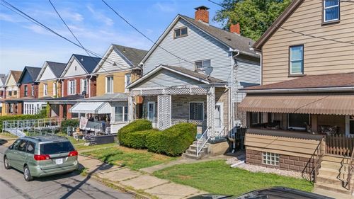 1113 Stieren Ave, Brackenridge, PA, 15014 | Card Image