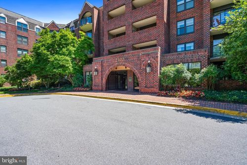 217-2100 Langston Blvd, ARLINGTON, VA, 22201-3555 | Card Image