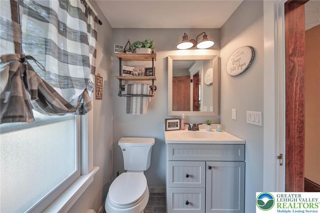 Bathroom | Image 19
