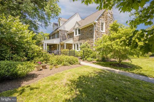 324 Holmecrest Rd, JENKINTOWN, PA, 19046-3820 | Card Image