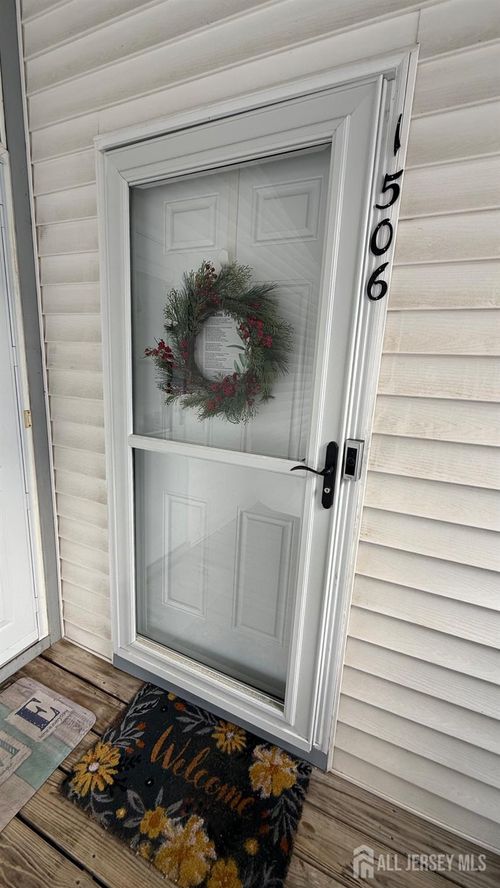 1506 Jesse Way, Piscataway, NJ, 08854-6418 | Card Image