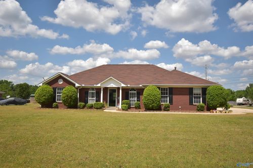 218 Waypoint Cir, Harvest, AL, 35749-9611 | Card Image