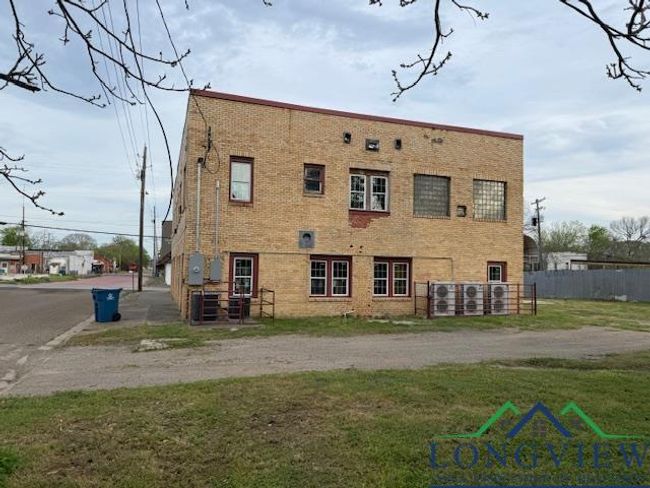 200 S Dean St, Home with 0 bedrooms, 0 bathrooms and null parking in Gladewater TX | Image 4
