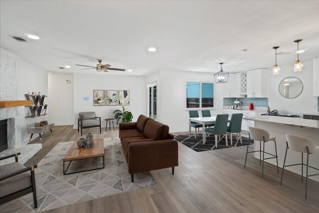 3803 Alexandria Dr, House other with 3 bedrooms, 2 bathrooms and null parking in Austin TX | Image 5