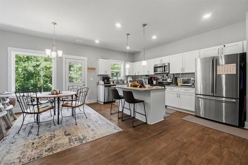 76 Wisteria Ln, Mansfield, GA, 30055-4410 | Card Image