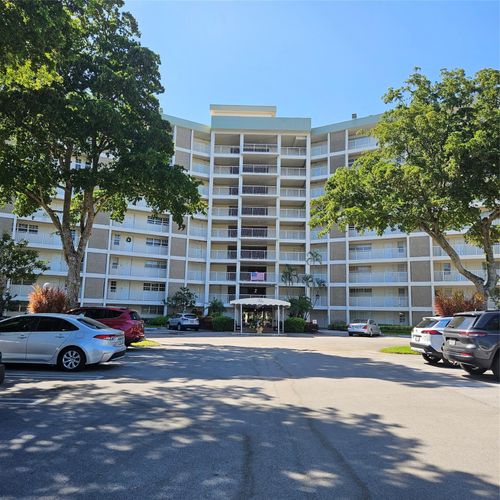 apt-708-3090 N Course Dr, Pompano Beach, FL, 33069-3380 | Card Image