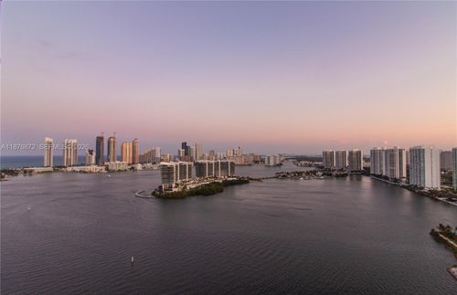 ph-2909-3370 Ne 190th St, Aventura, FL, 33180-2465 | Card Image